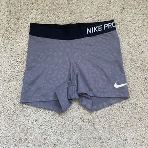 ❌SOLD❌Gray leopard Nike Pro spandex